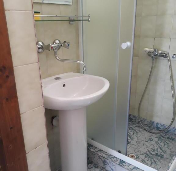 اتاق استاندارد چهار تخته, Guest House Sandra