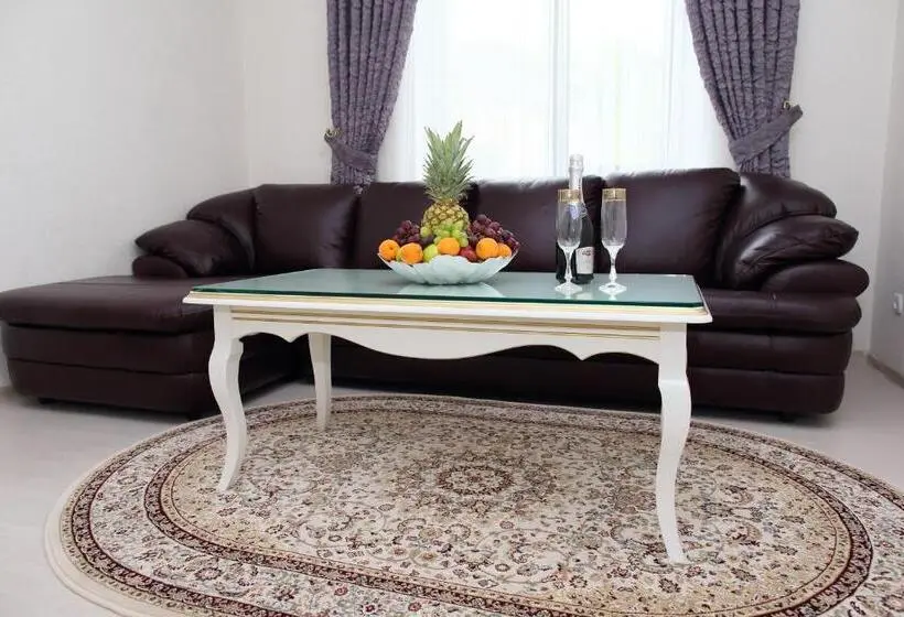 سوییت, Prima Villa Guest House