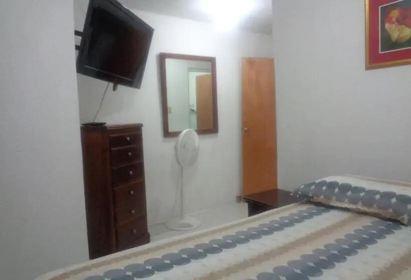 آپارتمان 1 خوابه, Yard Style