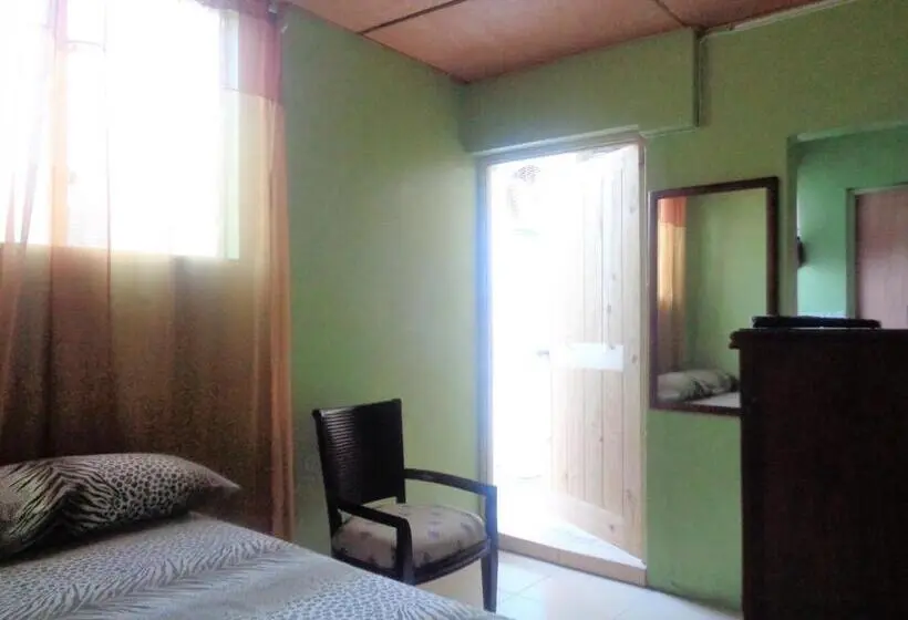 اتاق استاندارد, Yard Style