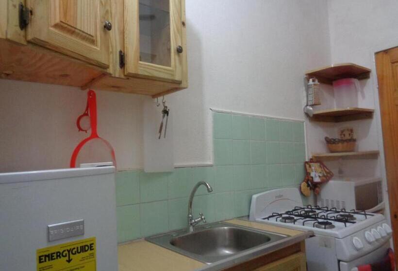 آپارتمان 2 خوابه, Yard Style