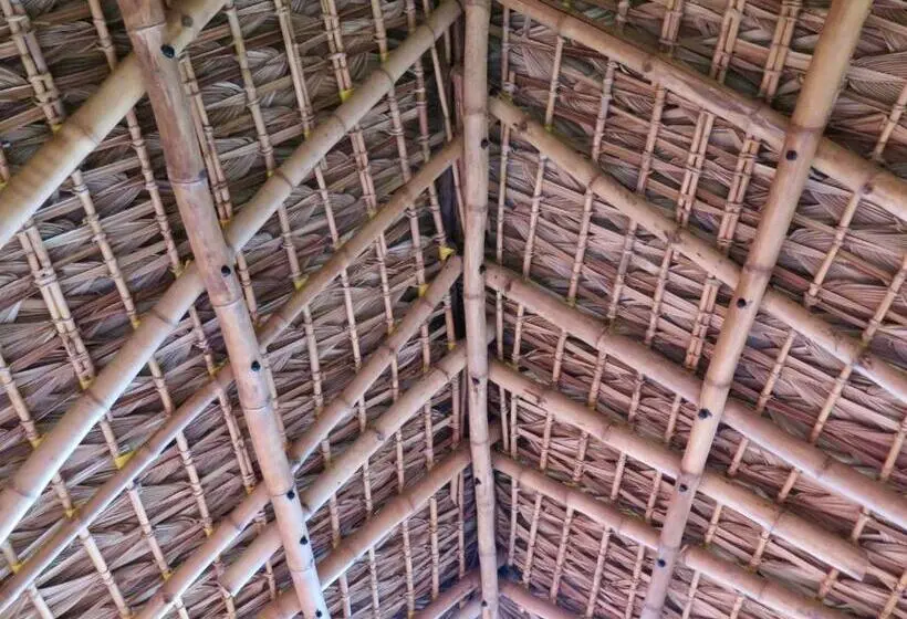 Maja/Mökki, Bambú Ecocabañas
