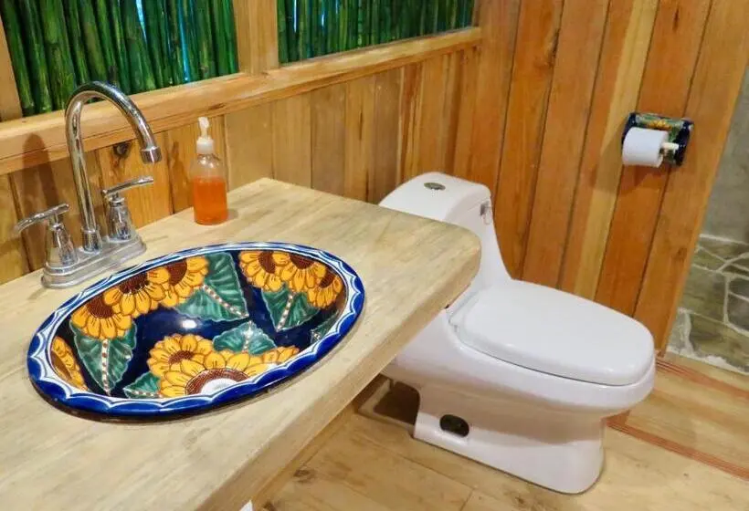 Maja/Mökki, Bambú Ecocabañas