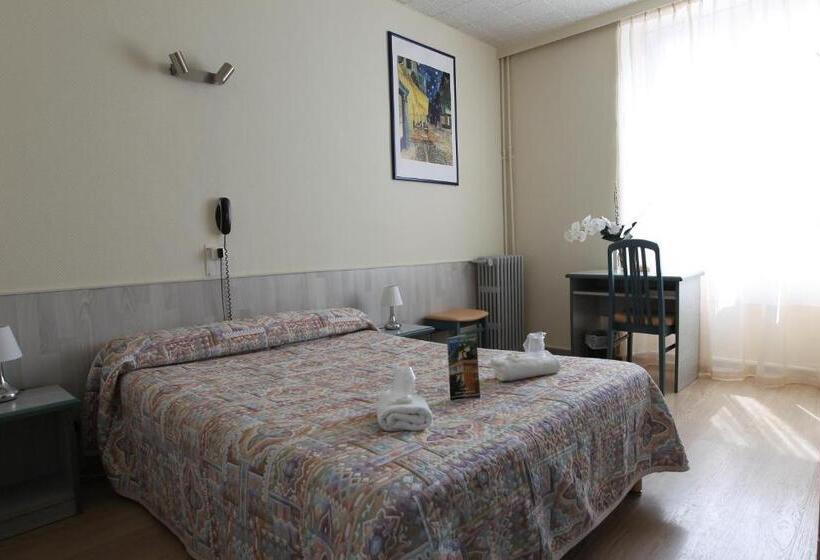 غرفة كومفورت, De La Paix