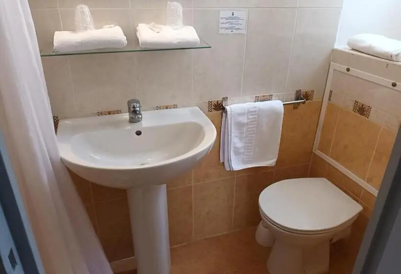 Standard Yhden Hengen Huone, De La Paix