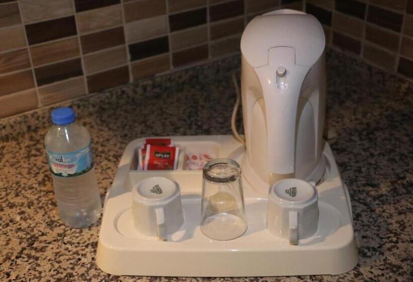 スタンダードトリプルルーム, My Rezidans