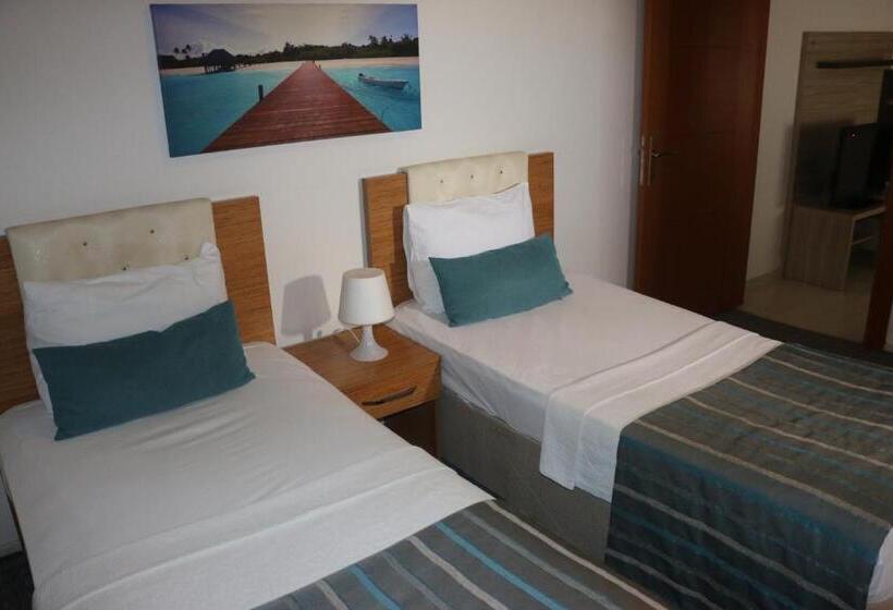 スタンダードルーム, My Rezidans