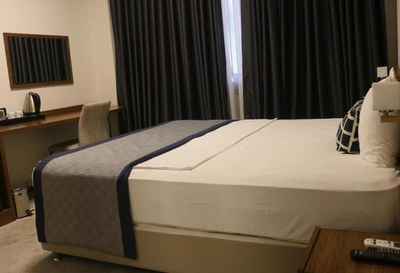 スタンダードルーム, My Rezidans