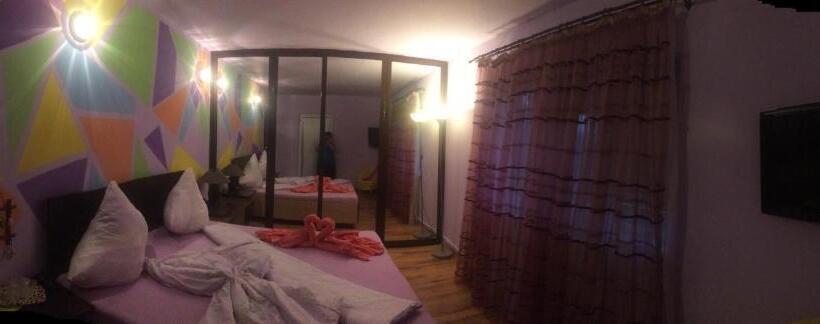 סוויטה, Casa Silvia