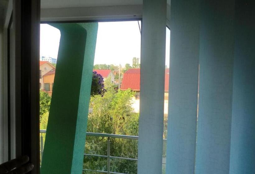 Comfort room with balcony, Casa Silvia