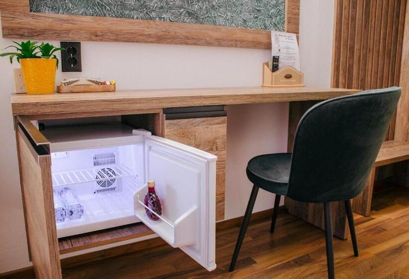 Номер Стандарт с Балконом, Casa Traian