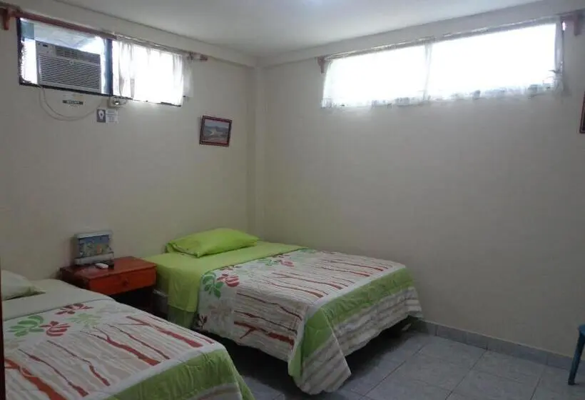 اتاق استاندارد, Hostal Nathaly