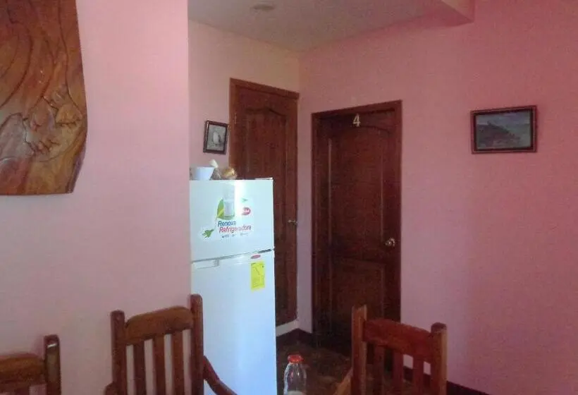 اتاق استاندارد یک تخته با سرویس بهداشتی مشترک, Hostal Nathaly