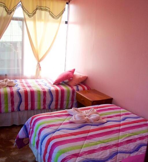 バス共有のスタンダードルーム, Hostal Nathaly