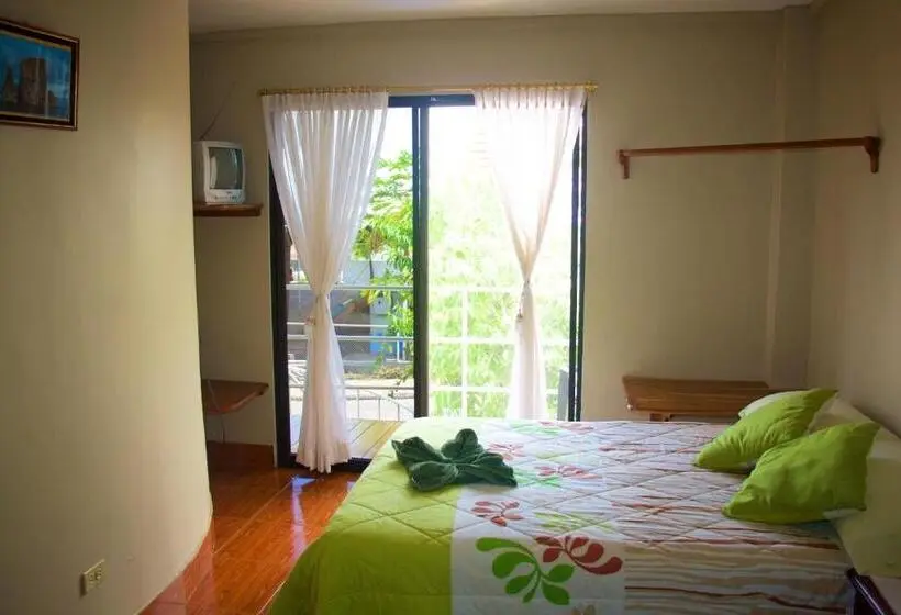 اتاق استاندارد با بالکن, Hostal Nathaly