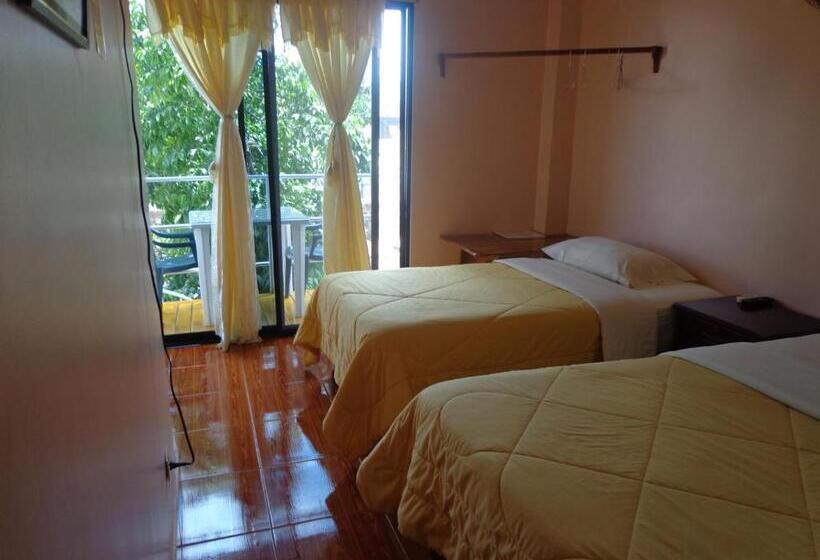 バルコニー付きスタンダードルーム, Hostal Nathaly