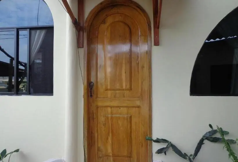اتاق اکونومی, Hostal Nathaly