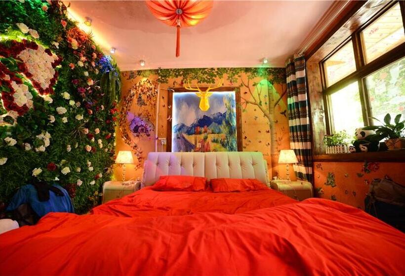 חדר דלוקס עם נוף, October Inn