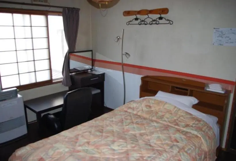 Standard Yhden Hengen Huone Jaettu Kylpyhuone, P Dash Garden Backpackers