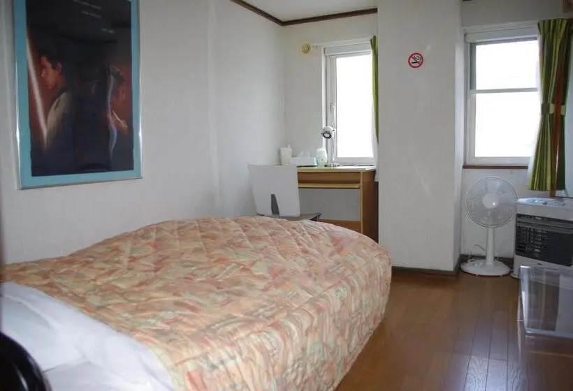 Standard Yhden Hengen Huone Jaettu Kylpyhuone, P Dash Garden Backpackers