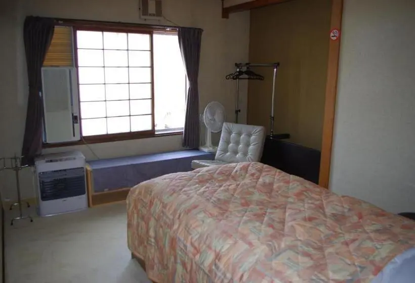 Standard-huone Jaettu Kylpyhuone, P Dash Garden Backpackers