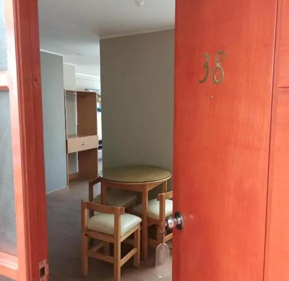 اتاق پریمیوم چهارنفره, Takora Inn