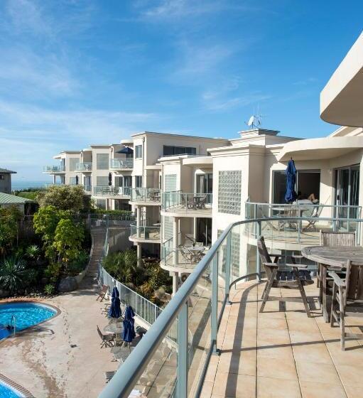 带泳池景观及2个卧室的公寓, The Reef Beachfront Apartments