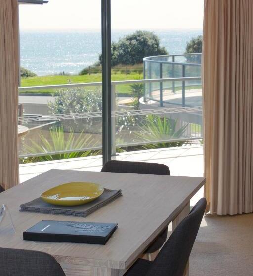 带2个卧室的公寓, The Reef Beachfront Apartments