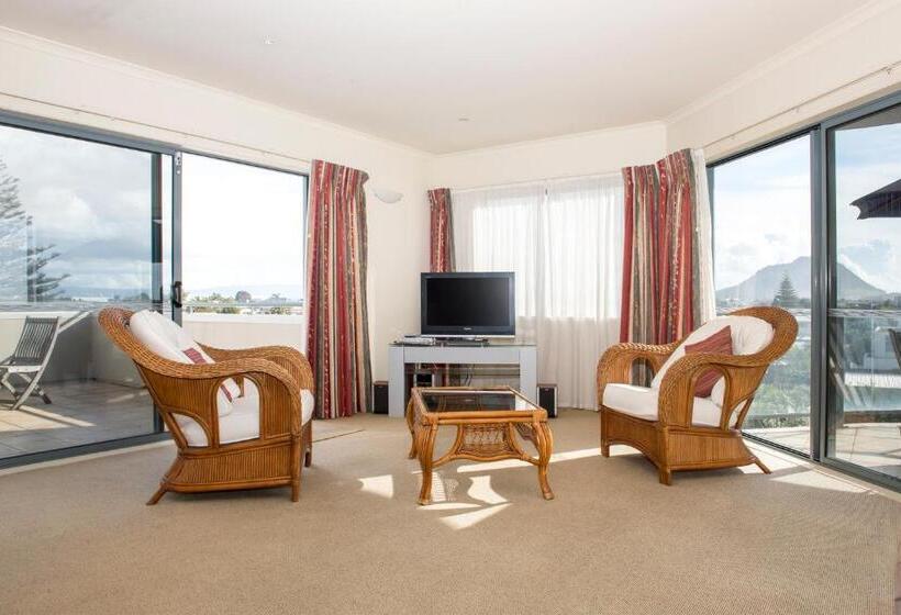 带2个卧室的公寓, The Reef Beachfront Apartments