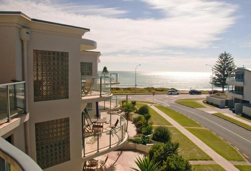 带2个卧室的公寓, The Reef Beachfront Apartments