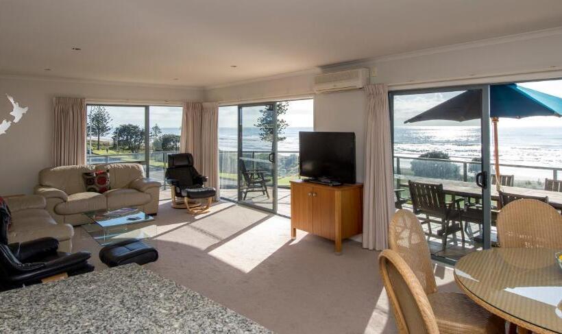 带3个卧室带海景的公寓, The Reef Beachfront Apartments