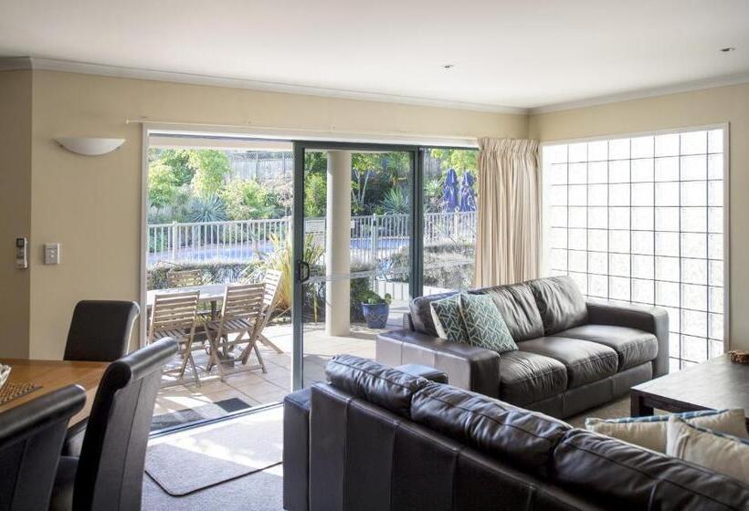 带3个卧室的公寓, The Reef Beachfront Apartments