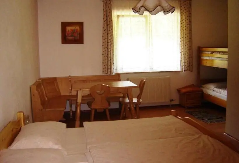 スタンダード４人部屋, Gasthof Zum Heiligen Nikolaus