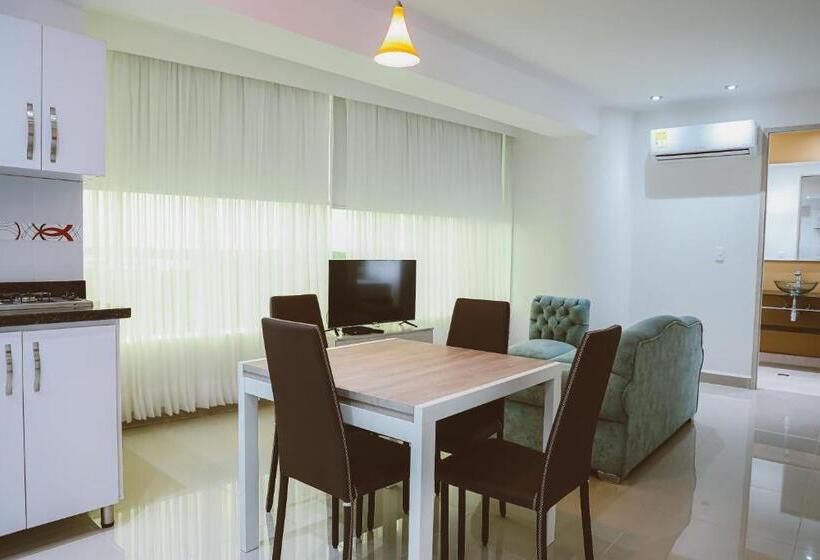 جناح عائلي, Súper Estrellas