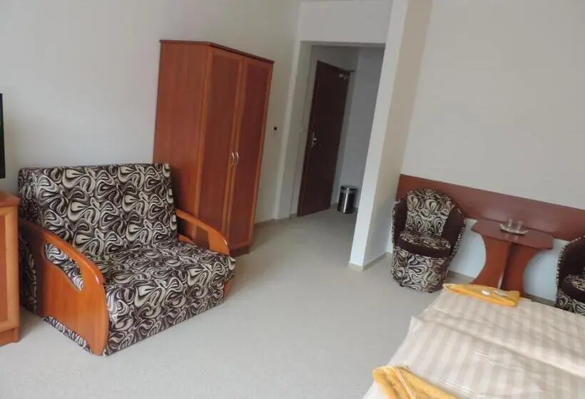 Classic room with balcony, Penzión Dúhový Pstruh