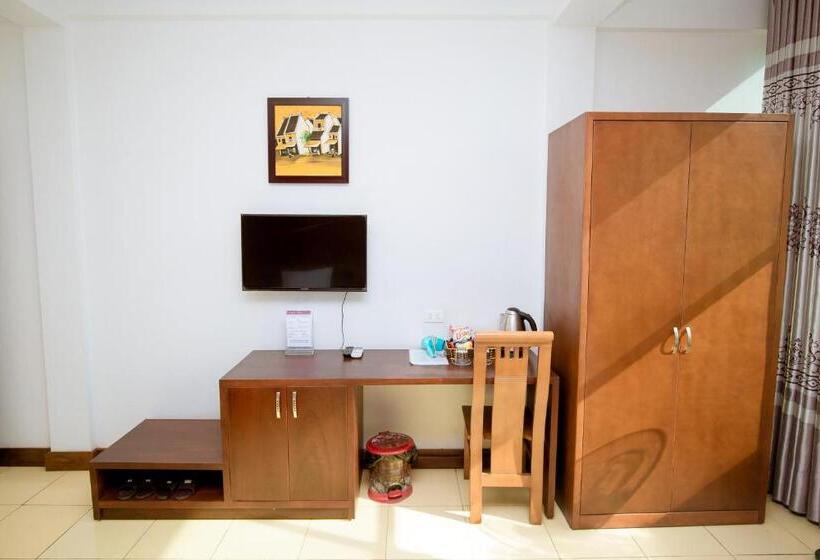 اتاق خانوادگی, Viet Huong