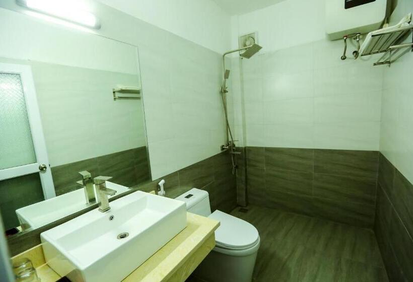 اتاق استاندارد چهار تخته, Viet Huong