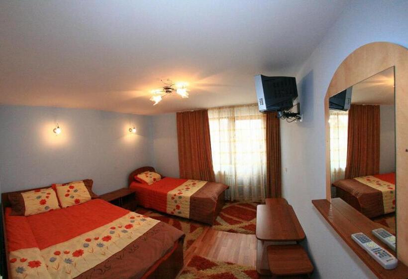 スタンダードトリプルルーム, Pensiunea Valea Ursului