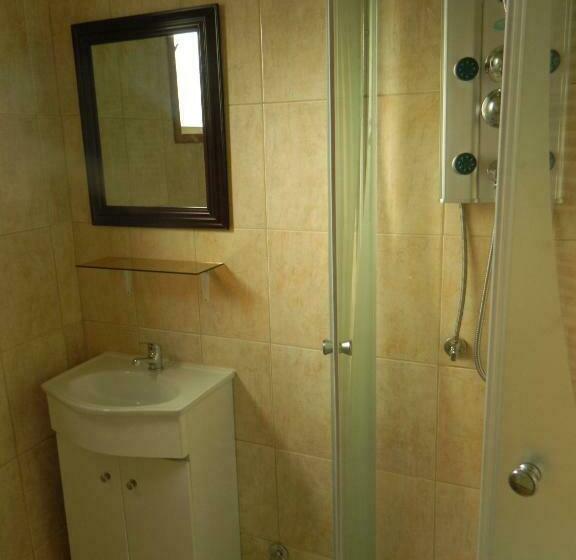 Standardrum, Hostal Parediso