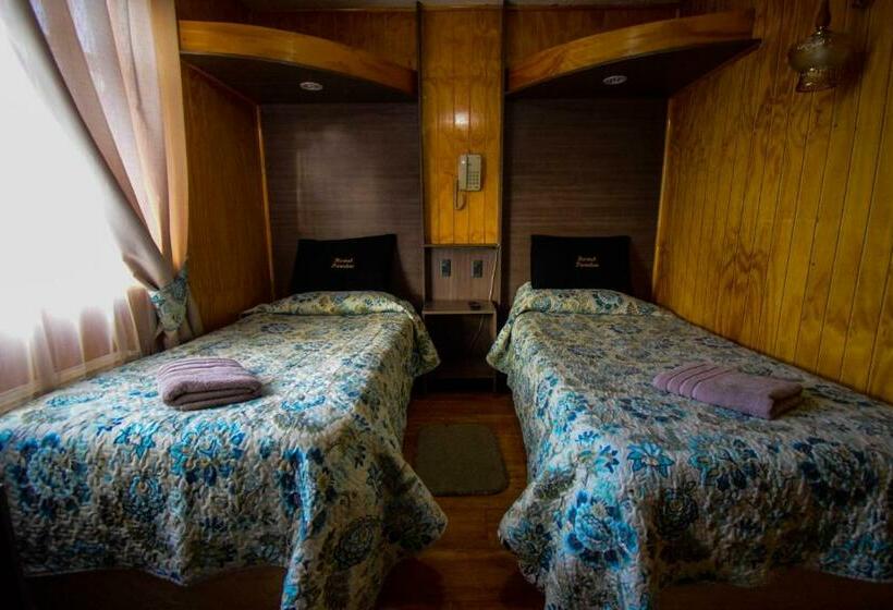 Standardrum, Hostal Parediso