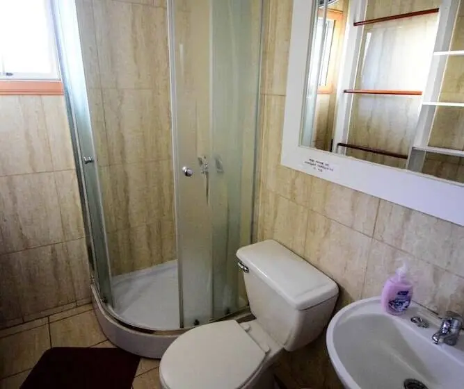 スタンダードトリプルルーム, Hostal Parediso