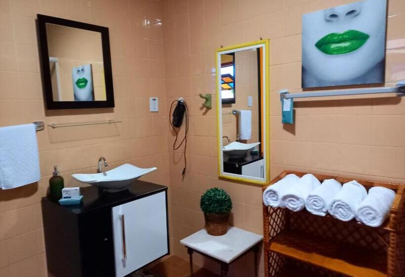 套房, Estação Serramar