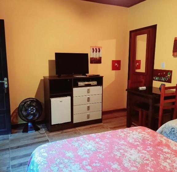 套房, Estação Serramar