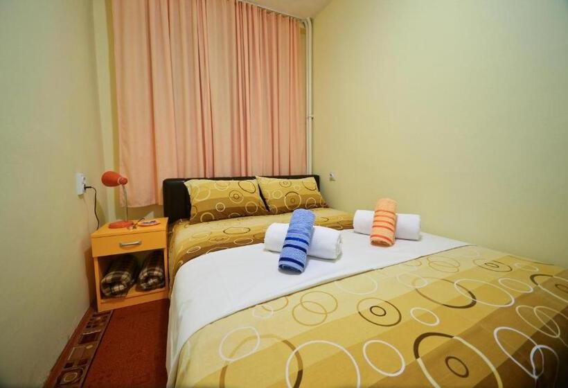 اتاق استاندارد با سرویس بهداشتی مشترک, Glorious Rooms