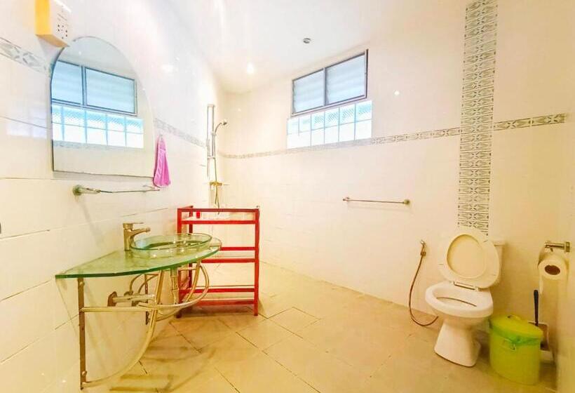 수피리어 룸, Kingsacre