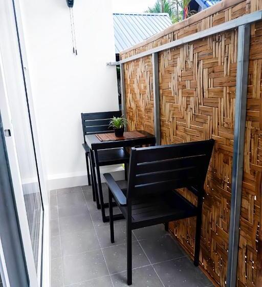 수피리어 방갈로, Kingsacre