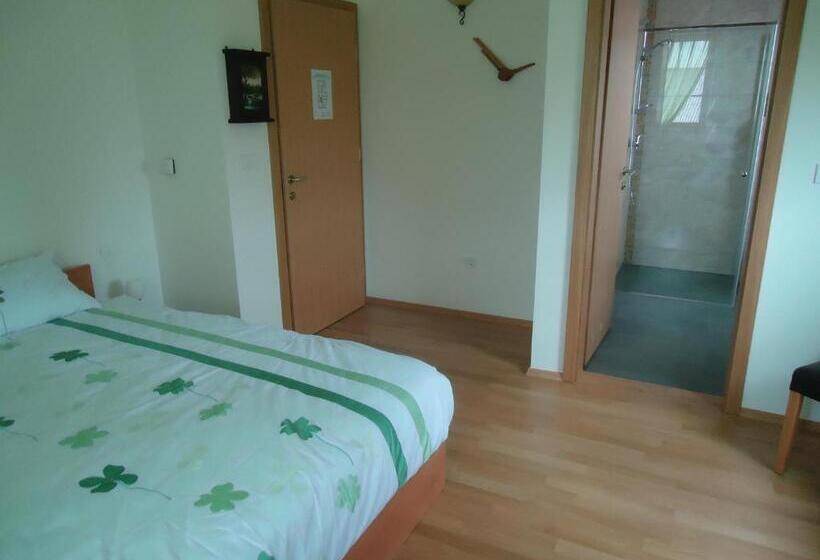 اتاق استاندارد, Lipizzaner Lodge Guest House