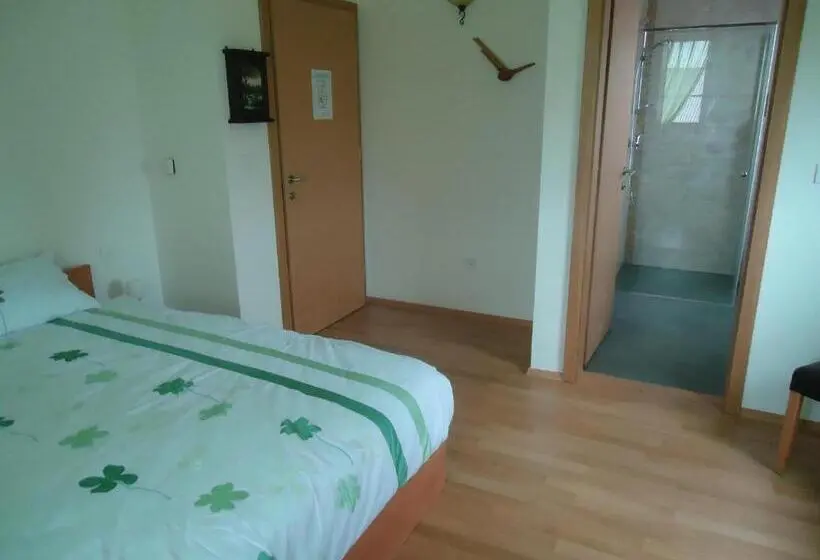 اتاق استاندارد, Lipizzaner Lodge Guest House