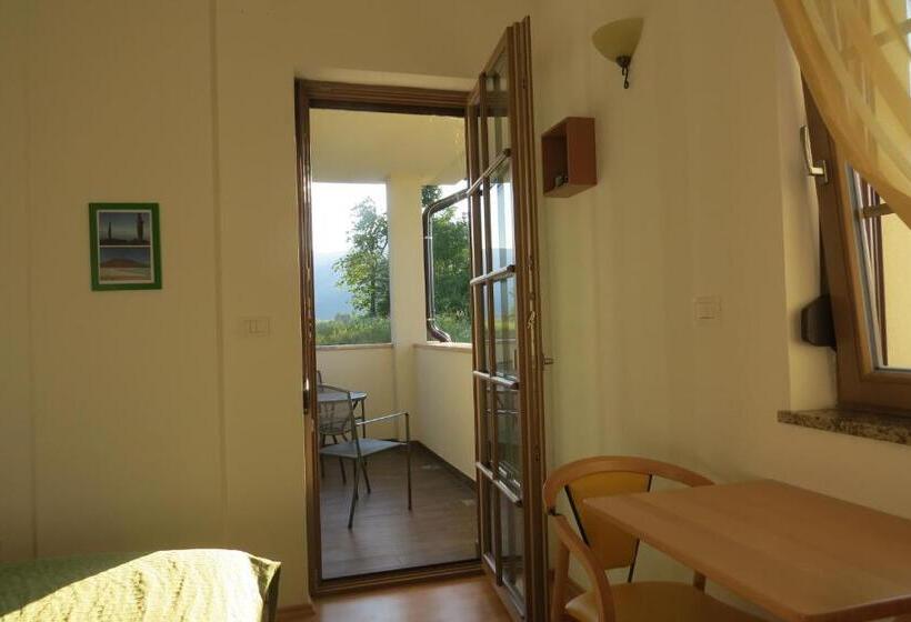 اتاق کلاسیک خانوادگی, Lipizzaner Lodge Guest House