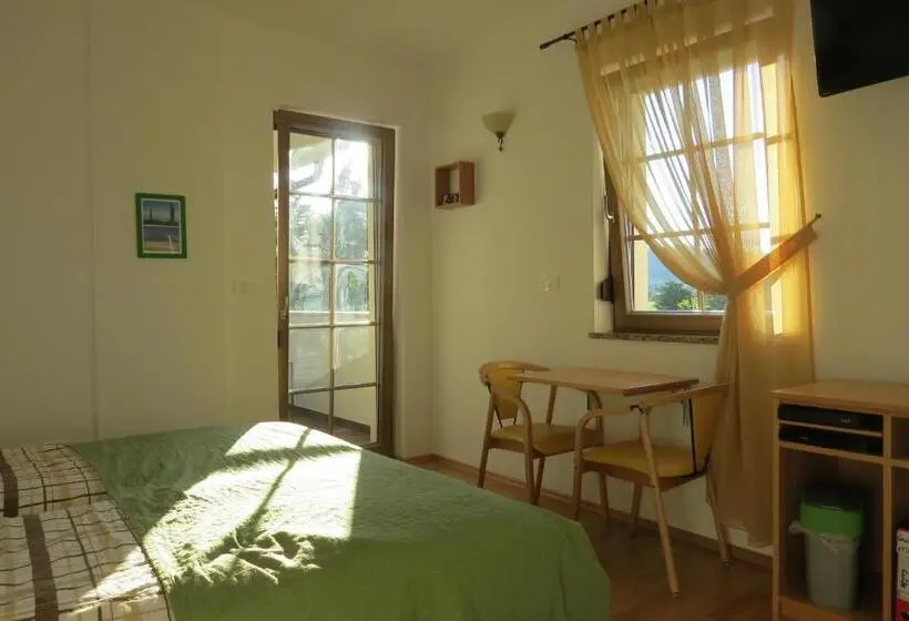 اتاق کلاسیک خانوادگی, Lipizzaner Lodge Guest House
